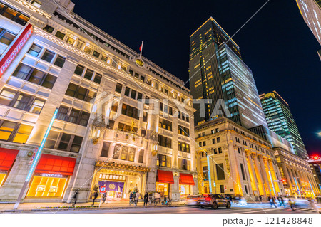 日本の東京都市景観 イブ・三越や江戸桜通り、三井住友信託銀行などを望む=24日 日本の東京都市景観 イブ・三越や江戸桜通り、三井住友信託銀行などを望む=24日 121428848