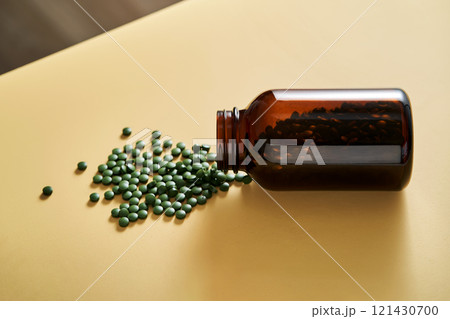 Superfood chlorella in tablet form. 121430700
