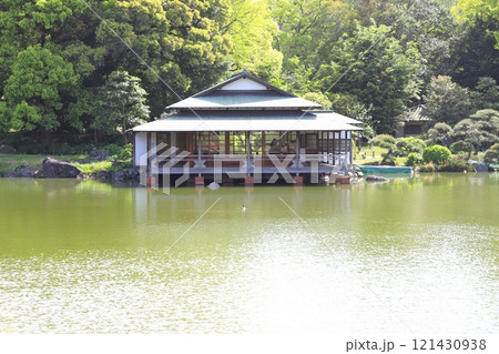 清澄庭園 涼亭 東京都江東区 清澄庭園 涼亭 東京都江東区 121430938