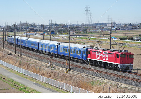 東北本線 東鷲宮-栗橋 JR東日本 EF65-1118(田端)+24系(尾久) 黒磯訓練 東北本線 東鷲宮-栗橋 JR東日本 EF65-1118(田端)+24系(尾久) 黒磯訓練 121431009