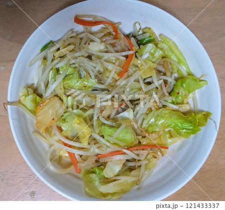 具沢山の韓国風ヘルシー野菜炒め 121433337