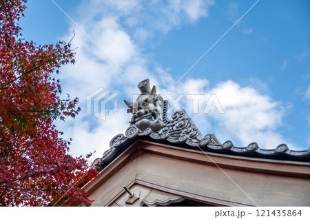 日本の美 鬼瓦 日本の美 鬼瓦 121435864