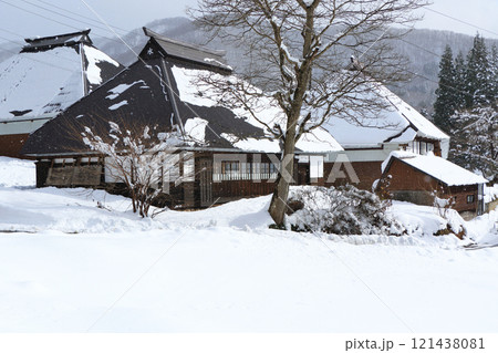 冬の白馬村青鬼集落 重要伝統的建造物保存地区 冬の白馬村青鬼集落 重要伝統的建造物保存地区 121438081