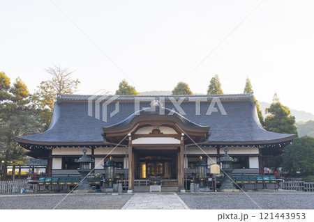 秋の京都　大谷本廟　明著堂 121443953