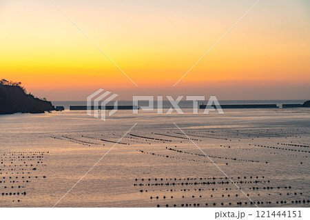 【港素材】大船渡湾の朝焼け【岩手県】 【港素材】大船渡湾の朝焼け【岩手県】 121444151