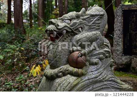 奥宮　眞名井神社（真名井神社）阿行の狛龍 121444228
