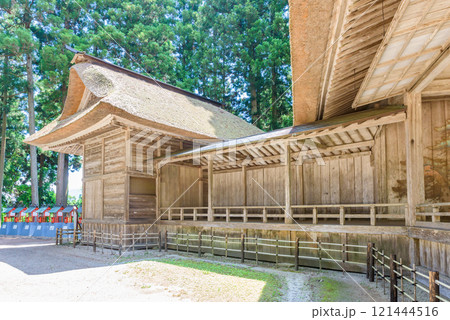 白山神社能舞台（中尊寺）　世界遺産「平泉―仏国土（浄土）を表す建築・庭園及び考古学的遺跡群―」 121444516