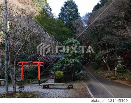 日向大神宮　境内社　神田稲荷大神 121445509
