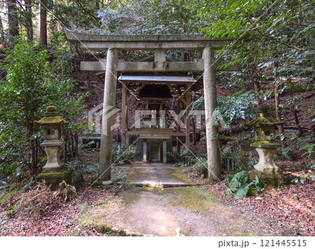 日向大神宮　厳嶋神社（弁財天） 121445515