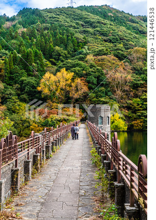 河内貯水池の紅葉【福岡県北九州市】 河内貯水池の紅葉【福岡県北九州市】 121446538