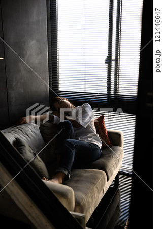 スタジオで撮影された人物ポートレートのコレクション 121446647