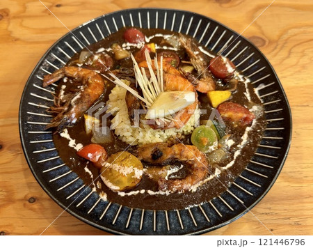 エビと野菜の欧風カレー 具沢山のルーカレー エビと野菜の欧風カレー 具沢山のルーカレー 121446796