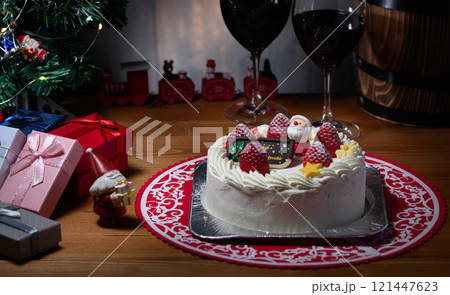 クリスマスケーキ 121447623