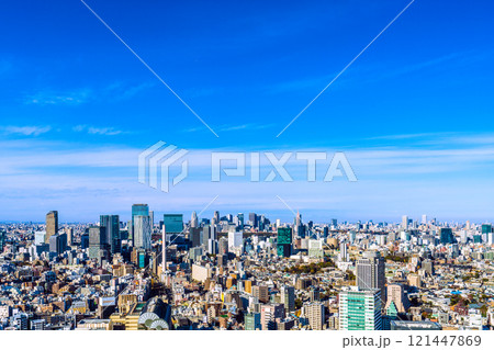 日本の東京都市景観 年の瀬・東京シティビュー。渋谷のオフィスビル群や渋谷アクシュなどを望む=21日 日本の東京都市景観 年の瀬・東京シティビュー。渋谷のオフィスビル群や渋谷アクシュなどを望む=21日 121447869