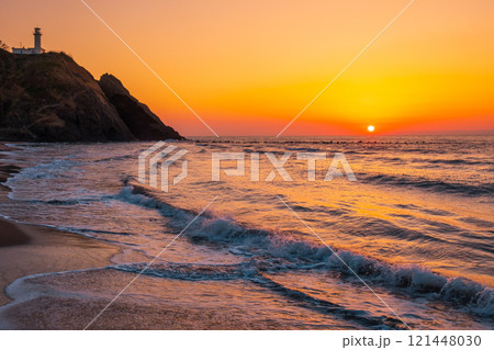 角田浜の夕暮れ 121448030