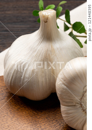 にんにく にんにく 121448395