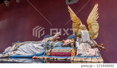 Tombs of the dukes of Burgundy, Dijon palace, France 121448692
