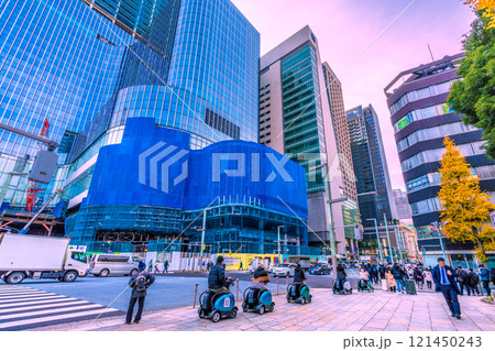 日本の東京都市景観 年の瀬。日本橋一丁目の再開発事業やまちモビなどを望む=令和6年12月20日 日本の東京都市景観 年の瀬。日本橋一丁目の再開発事業やまちモビなどを望む=令和6年12月20日 121450243