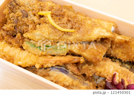 美味しい天丼弁当 121450301
