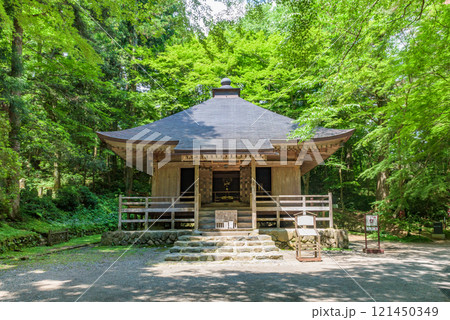 中尊寺経蔵(重文) 世界遺産「平泉―仏国土(浄土)を表す建築・庭園及び考古学的遺跡群―」 中尊寺経蔵(重文) 世界遺産「平泉―仏国土(浄土)を表す建築・庭園及び考古学的遺跡群―」 121450349