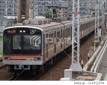 運用を終え車庫に回送される66系(66616) 運用を終え車庫に回送される66系(66616) 121452256