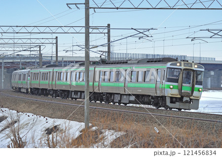 函館本線　江別ー豊幌　JR北海道　721系　F-3017編成（札幌） 121456834