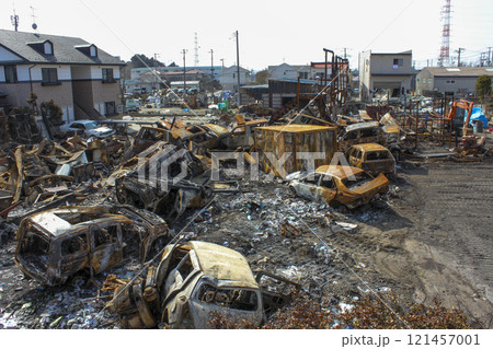 東日本大震災時の火災現場 Fire scene during the Great East Japa 121457001