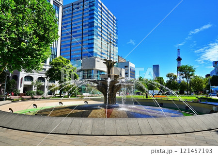 夏の北海道 札幌市 大通公園の風景 夏の北海道 札幌市 大通公園の風景 121457193