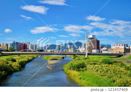 北海道 札幌市の街並み 121457409