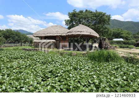 楽安邑城民俗村の水車小屋 121460933
