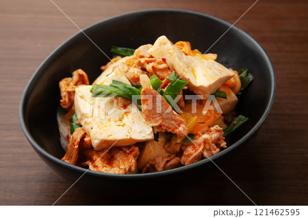 豚キムチ豆腐 121462595