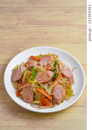 魚肉ソーセージの野菜炒め 魚肉ソーセージの野菜炒め 121463361