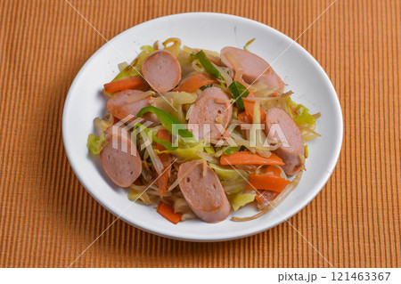魚肉ソーセージの野菜炒め 魚肉ソーセージの野菜炒め 121463367