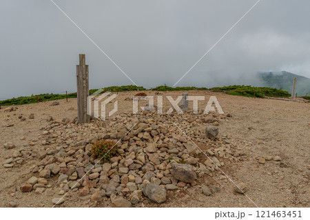 東吾妻山山頂 121463451