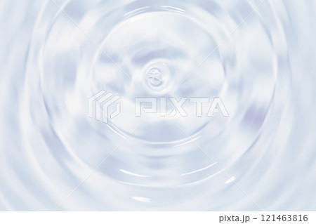 水面に落ちる水滴. 121463816