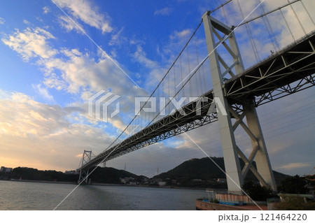 潮風を感じる関門海峡 関門橋 《福岡》 潮風を感じる関門海峡 関門橋 《福岡》 121464220