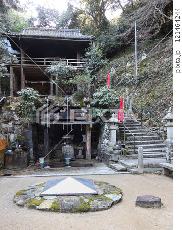 山上不動堂 不動明王堂と滝行場 山上不動堂 不動明王堂と滝行場 121464244