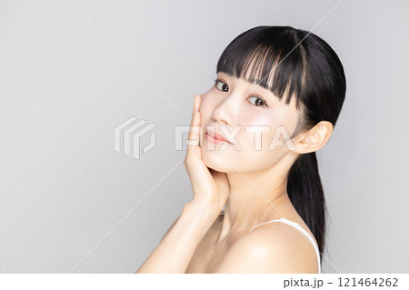 女性 スキンケアイメージ 女性 スキンケアイメージ 121464262