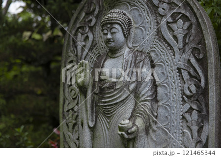 金剛山正福寺の薬師如来【伝統イメージ】 121465344