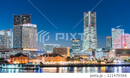 「神奈川県」大桟橋から見たみなとみらいの夜景 121470368
