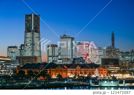 横浜みなとみらいの夜景 121471087