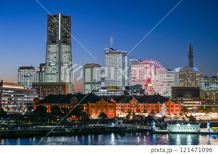 横浜みなとみらいの夜景 横浜みなとみらいの夜景 121471096