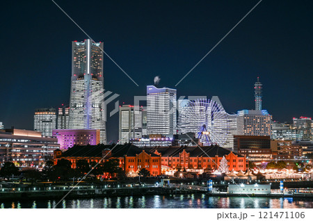 横浜みなとみらいの夜景 横浜みなとみらいの夜景 121471106