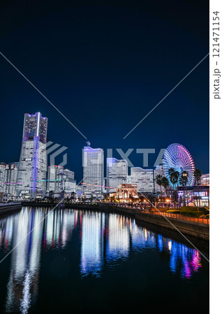 横浜みなとみらいの夜景 121471154