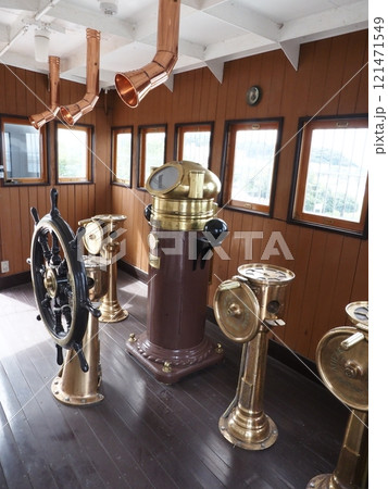 記念艦三笠の風景 121471549