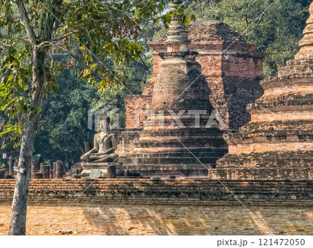 Wat Mahathat Maha That temple, Sukhothai, Thailand Wat Mahathat Maha That temple, Sukhothai, Thailand 121472050