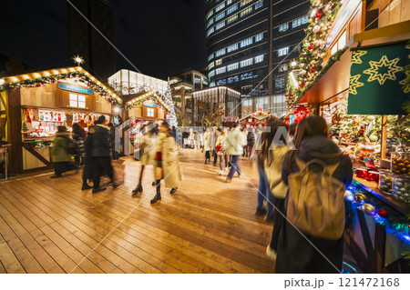 麻布台ヒルズ 冬のイベント「Azabudai Hills Christmas Market」の風景 麻布台ヒルズ 冬のイベント「Azabudai Hills Christmas Market」の風景 121472168