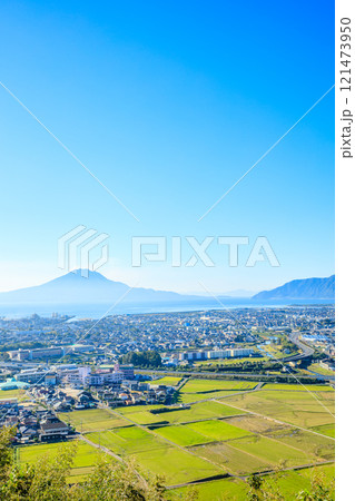 秋の高倉展望台から見た桜島と景色 鹿児島県姶良市 秋の高倉展望台から見た桜島と景色 鹿児島県姶良市 121473950