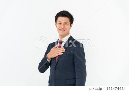 ミドル男性　弁護士　ポートレート 121474484