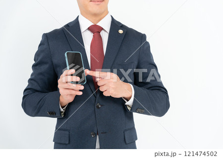 ミドル男性　弁護士　スマホ 121474502